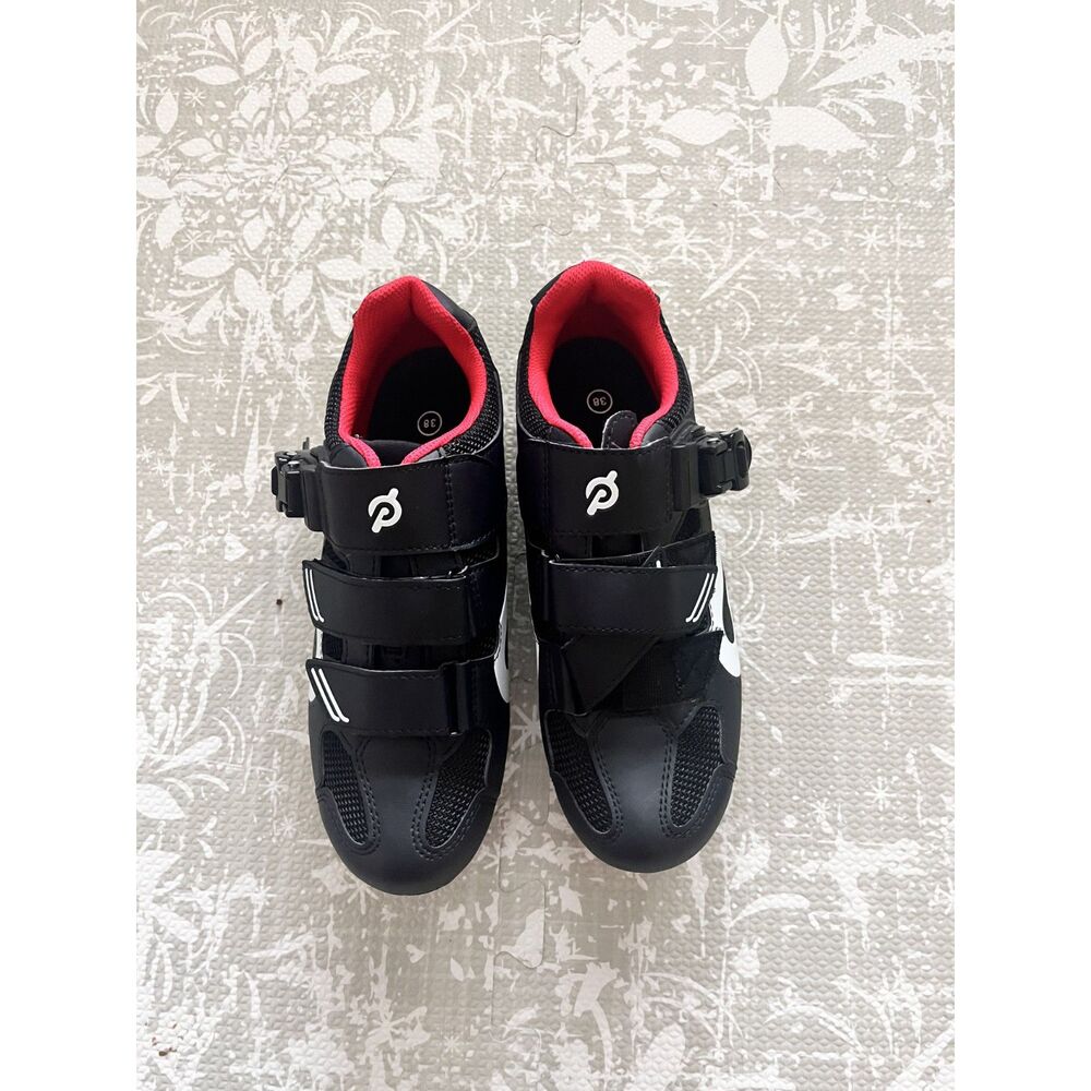 Peleton Spin Shoes Like New Size 38 W/Delta Cleats